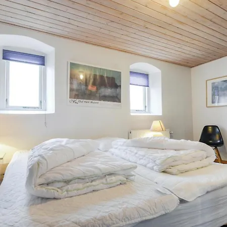 Holiday home Stunning In With House Sea View *
