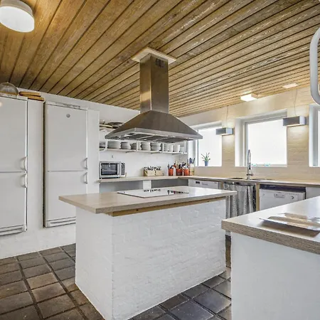 Feriehus Stunning In With Sauna