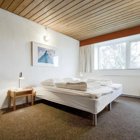 Holiday home Stunning In With House Sea View Knebel